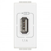 Розетка USB для зарядки мобильных устройств 1,1А 230/5В. 1 модуль LivingLight Белый